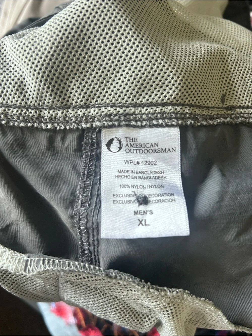 The American Outdoorsman Men’s XL Gray Nylon Hiking Shorts Zip Pockets